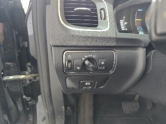Volvo V-60 2.4 D6 AWD Plug-In Hybrid Summum picture 24