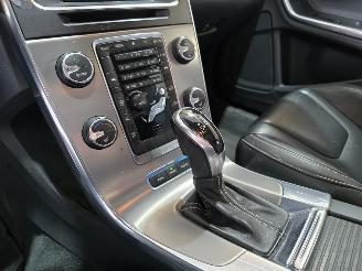 Volvo V-60 2.4 D6 AWD Plug-In Hybrid Summum picture 31