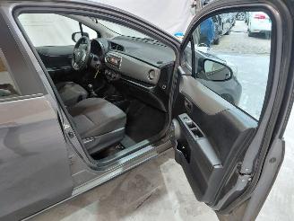 Toyota Yaris 1.3 VVT-i Now picture 15