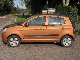 Kia Picanto 1.0 picture 2