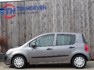 dommages Renault Modus 1.5 DCi Klima 5-Persoons 48KW Euro 4
