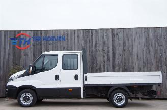 Unfallwagen Iveco Daily 35S12 2.3 HPi Dubbele Cabine Open Laadbak Trekhaak 85KW Euro 6 2017/1