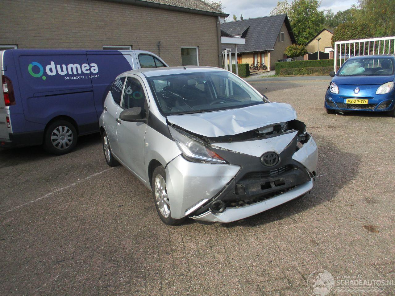 Toyota Aygo 1.0 VVT-i X-fun Airco NAP