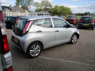 Toyota Aygo 1.0 VVT-i X-fun Airco NAP picture 7