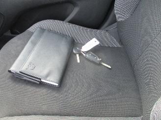 Toyota Aygo 1.0 VVT-i X-fun Airco NAP picture 27