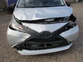 Toyota Aygo 1.0 VVT-i X-fun Airco NAP picture 11