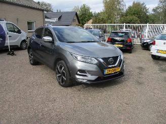 Damaged car Nissan Qashqai 1.3 DIG -T Tekna + NAP AUT 2019/5