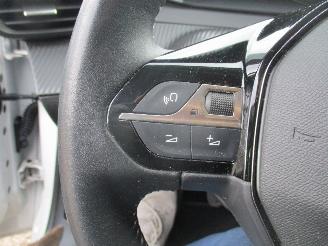 Peugeot 208 1.2 PureTech Active NAP picture 18