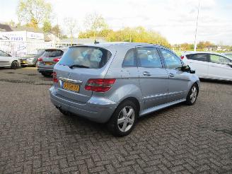 Mercedes B-klasse 170 Automaat 5 drs picture 7