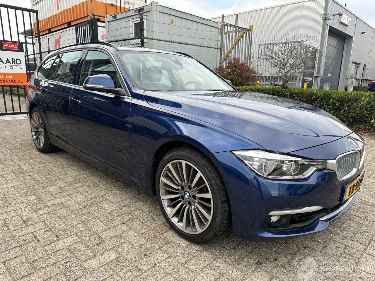 BMW 3-serie 318i Luxury Edition