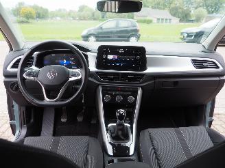 Volkswagen T-Roc 1.0 TSI Life picture 18