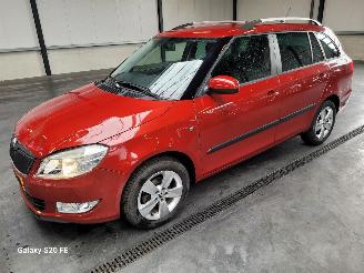 Avarii autoturisme Skoda Fabia Combi 1.2 TSi 63-KW Drive 2014/4