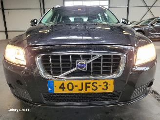 Volvo V-70 2.4 D5 136-KW Automaat picture 9