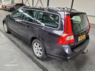 Volvo V-70 2.4 D5 136-KW Automaat picture 2