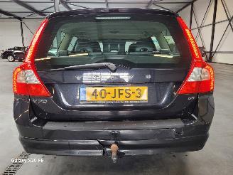 Volvo V-70 2.4 D5 136-KW Automaat picture 5