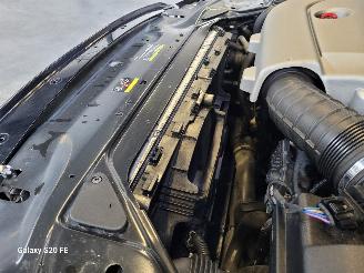Volvo V-70 2.4 D5 136-KW Automaat picture 13
