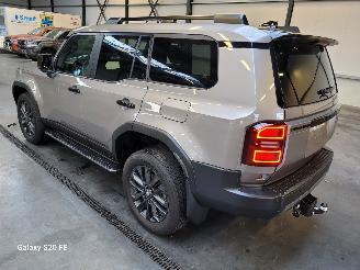 Toyota Landcruiser 2.8 D-4D 151-KW Automatik 4-WD Executive picture 2