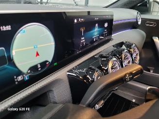 Mercedes A-klasse 200d 110-KW Automaat AMG Panoramadak picture 19