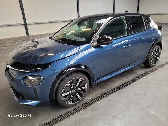 krockskadad bil auto Lancia Ypsilon 1.2 Ibrida 74-KW Automaat LX 5drs 2025/1