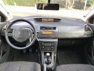 Citroën C4 1.6 VTi Anniversaire picture 9