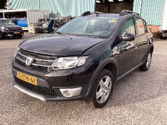 Vaurioauto  passenger cars Dacia Sandero Stepway 2015/4