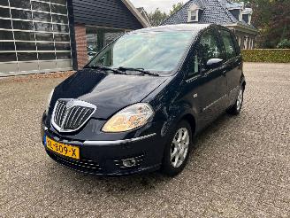 krockskadad bil auto Lancia Musa 1.4 Oro Automaat 2009/5