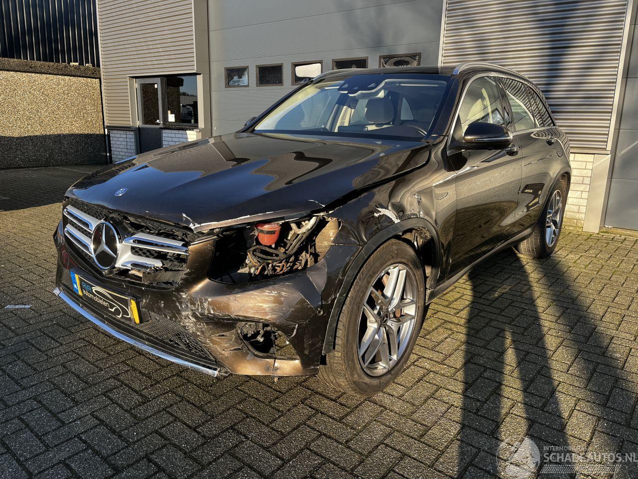 Mercedes GLC 350D  4 MATIC / PANODAK / LEER / VEEL OPTIES