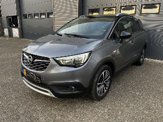 damaged passenger cars Opel Crossland X 1..2TURBO / PANODAK / CRUISE / NAVI 2018/5
