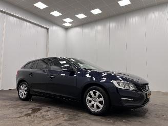 Volvo V-60 2.0 D2 Kinetic Navi Clima picture 1
