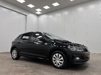Damaged car Volkswagen Polo 1.0 MPI Comfortline 5-drs Airco 2018/11