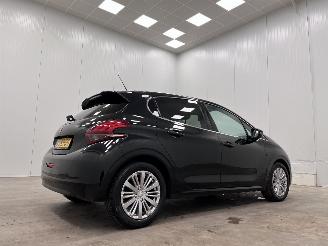 Peugeot 208 1.2 PureTech Allure 5-drs Navi Clima picture 2