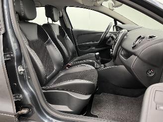 Renault Clio 0.9 TCe Intens 5-drs Navi Clima picture 9