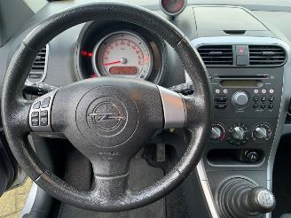 Opel Agila  picture 9