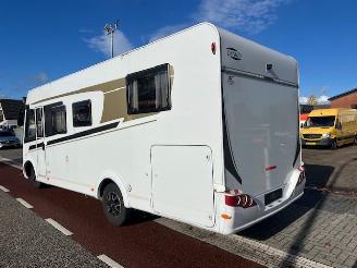 Carado  I 449  INTEGRALE  HEFBED  QEEUNSBED DOUCHE TV 35.000KM picture 2
