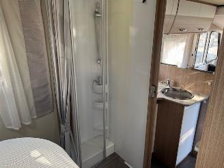 Carado  I 449  INTEGRALE  HEFBED  QEEUNSBED DOUCHE TV 35.000KM picture 12