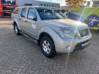 uszkodzony samochody ciężarowe Nissan Navara 2.5 DCI 140kw DOUBLE CAB.  4WD 4X4 AIRCO KLIMA 2013/5