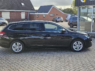 Peugeot 308 1.6 BlueHDi 120 Combi/o 4Dr Diesel 1.560cc 88kW (120pk) FWD picture 8