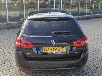Peugeot 308 1.6 BlueHDi 120 Combi/o 4Dr Diesel 1.560cc 88kW (120pk) FWD picture 2