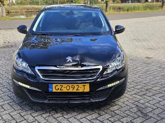 Peugeot 308 1.6 BlueHDi 120 Combi/o 4Dr Diesel 1.560cc 88kW (120pk) FWD picture 6