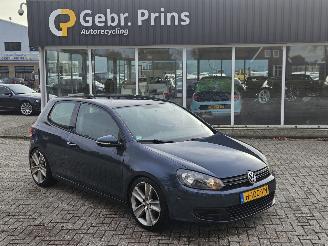 Avarii autoturisme Volkswagen Golf 1.6 Hatchback  Benzine 1.598cc 75kW (102pk) FWD 2009/7