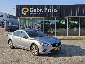 damaged passenger cars Mazda 6 2.2 SkyActiv-D 150 16V Sedan 4Dr Diesel 2.191cc 110kW (150pk) 2014/1