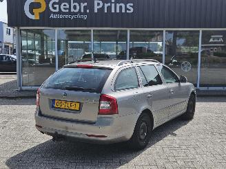 Damaged car Skoda Octavia 1.6 TDI Greenline Combi/o 4Dr Diesel 1.598cc 77kW (105pk) FWD 2012/2