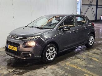 uszkodzony samochody osobowe Citroën C3 1.2 Vti 12V PureTech Hatchback  Benzine 1.199cc 60kW (82pk) FWD 2017/4