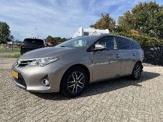 damaged passenger cars Toyota Auris Touring Sports 1.3 170.709 KM!! 2014/7