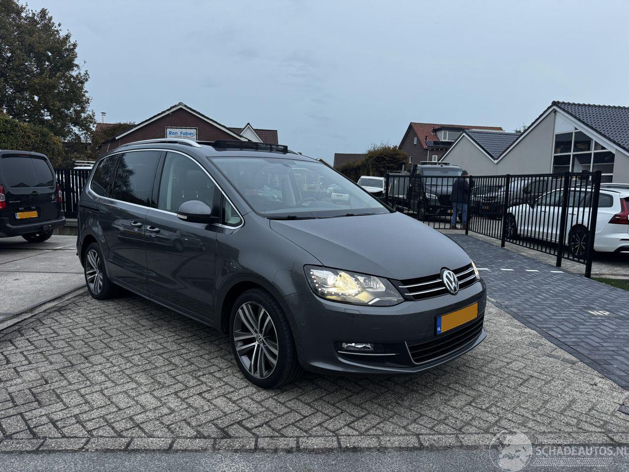 Volkswagen Sharan 2.0 TDI Highline Pano 7p