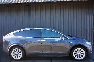 dommages Tesla Model X 75D 75kWh 245kW  AWD Luchtvering Base