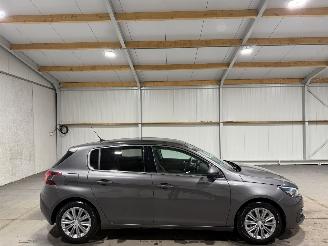 Unfallwagen Peugeot 308 1.2PureTech 96kW Blue Lease Premium 2020/9