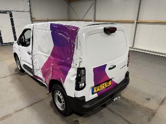 Peugeot Partner 50kWh L1 100kW Automaat picture 37