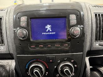 Peugeot Boxer 330 2.2BlueHDI 103kW L2H2 Premium picture 16