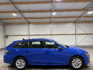 Coche accidentado Skoda Octavia 1.5TSI 85kW Automaat MHEV Business Edition 2025/7